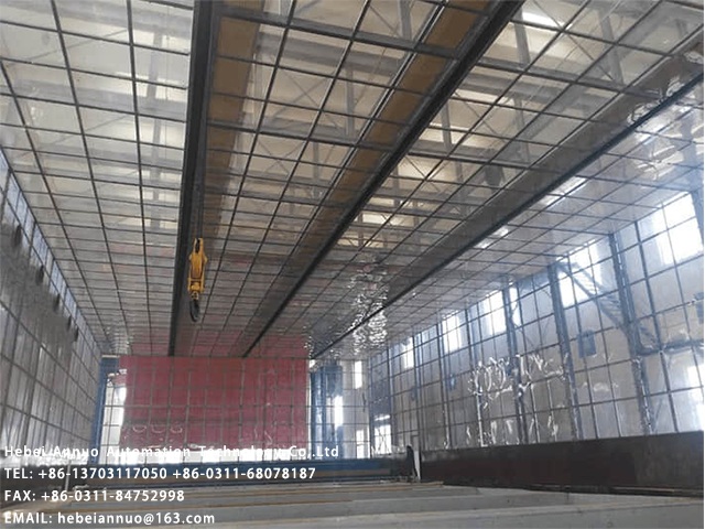 What is the use of zinc galvanizing bath?